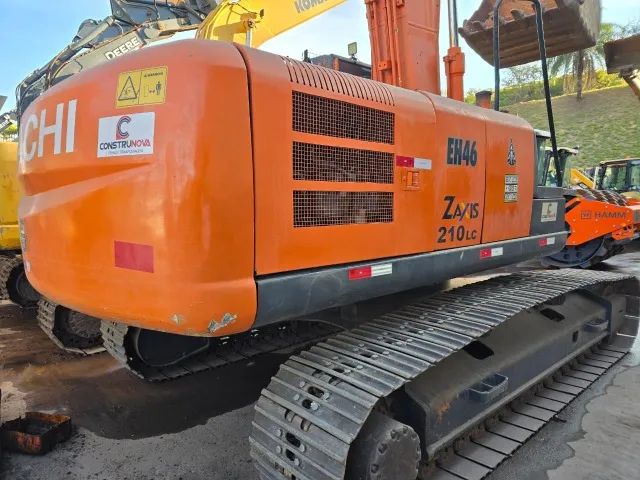 ESCAVADEIRA HITACHI ZX210 | ANO 2014  - Foto 6