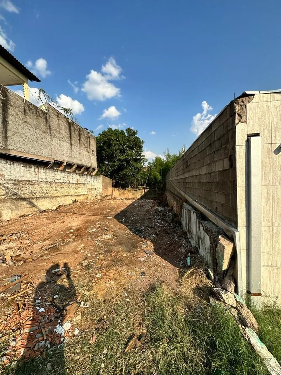 Terreno no bairro da lixeira