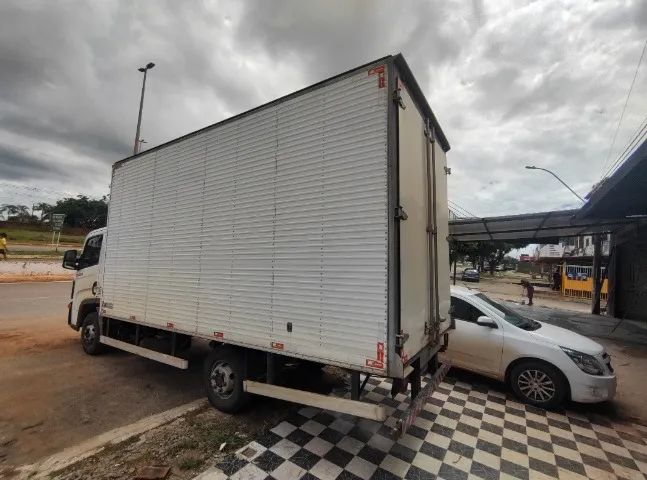 Baú WL ano 2022 5x2.5 m açoalho de Chapa  - Foto 3