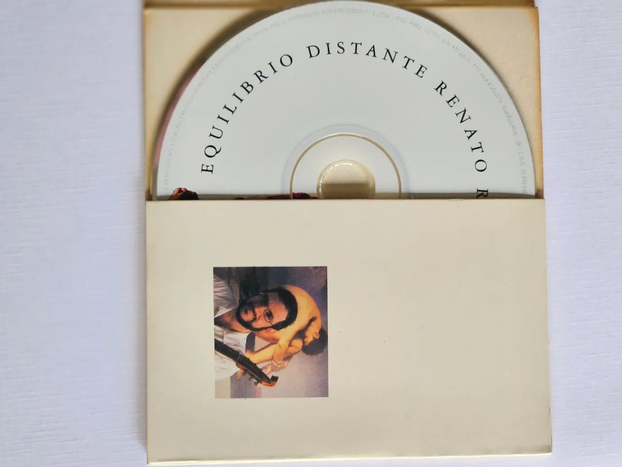 CD Equilíbrio Distante - Renato Russo - Foto 3