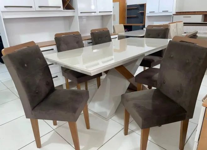 Mesa de jantar 6 lugares nova 