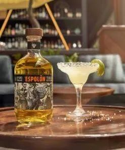 Tequila mexicana Espolón ouro, original e lacrada!