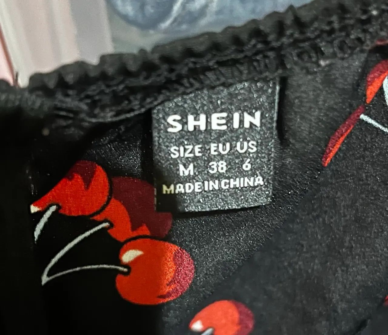 Vestido estampado marca: SHEIN, tamanho M - Foto 4