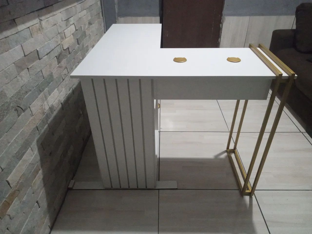 Mesa em L Branca com Gavetas - Foto 2