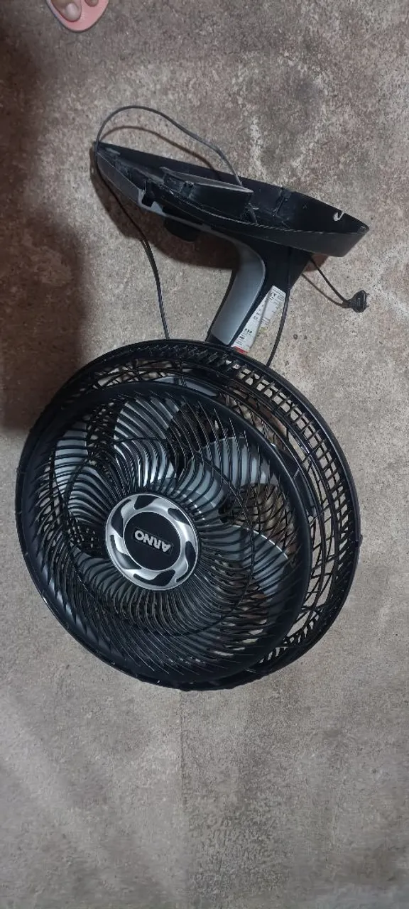 Ventilador Arno - esta apenas com defeito na coluna dele