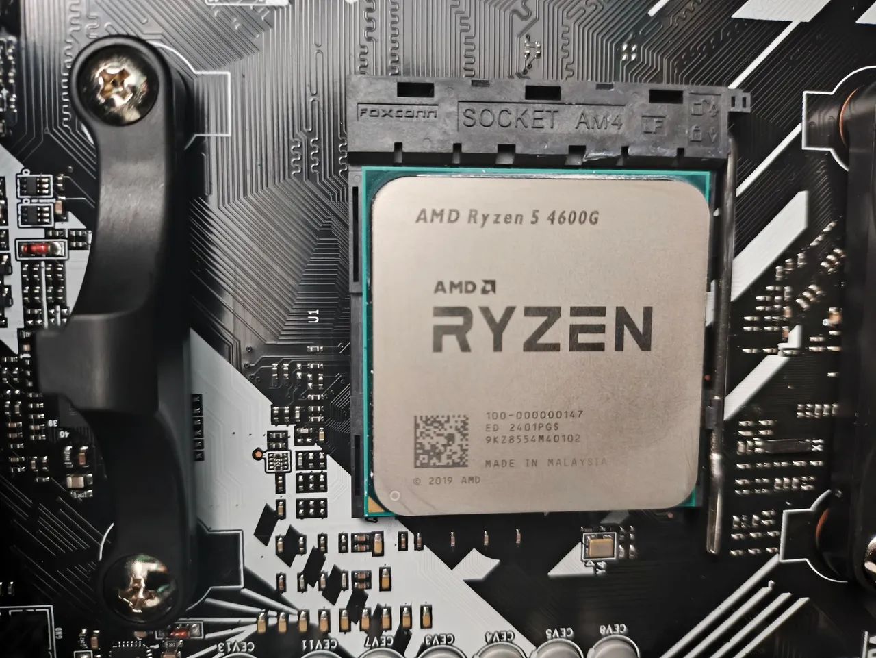 KIT UPGRADE B450M+Ryzen 5 4600G+16GB64312422851714121