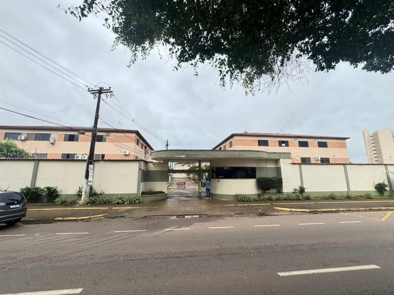 Vendo um Apartamento no Condomínio Porto Velho 1