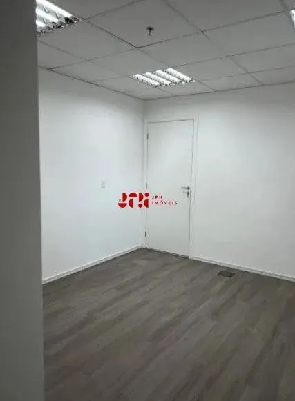 Sala comercial em Santo Amaro - 46m², 02 banheiros, 01 vaga - Foto 5