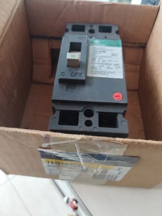 Disjuntores termomagnetico 2 P 90 A - Foto 4