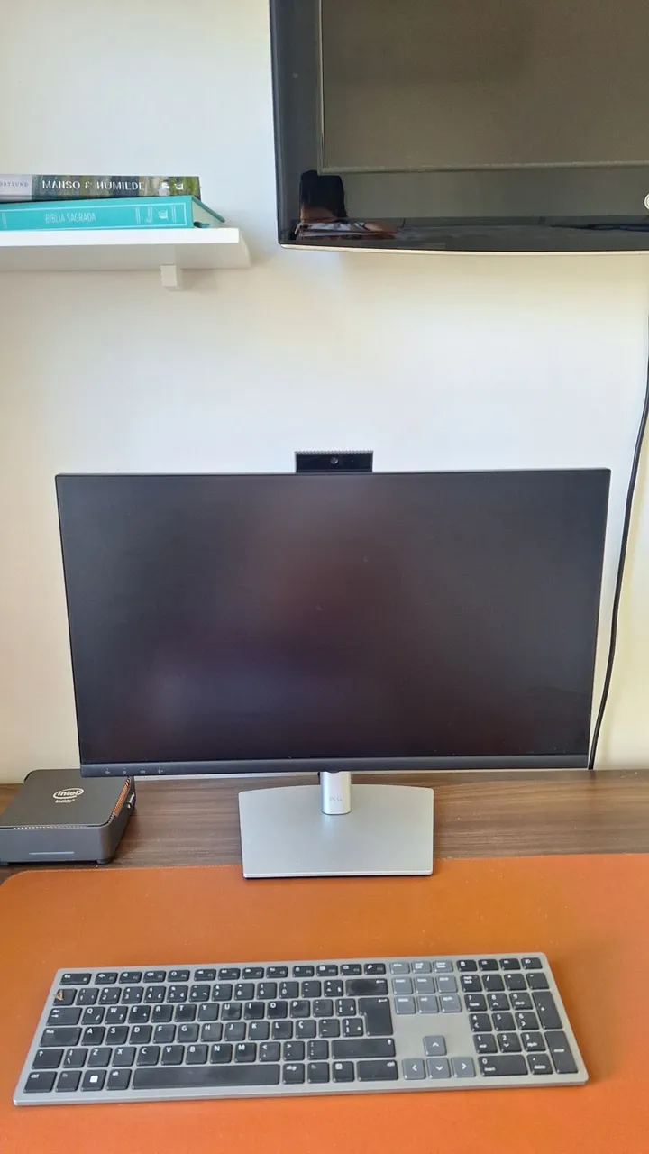 Monitor Dell 24 polegadas com webcam integrada