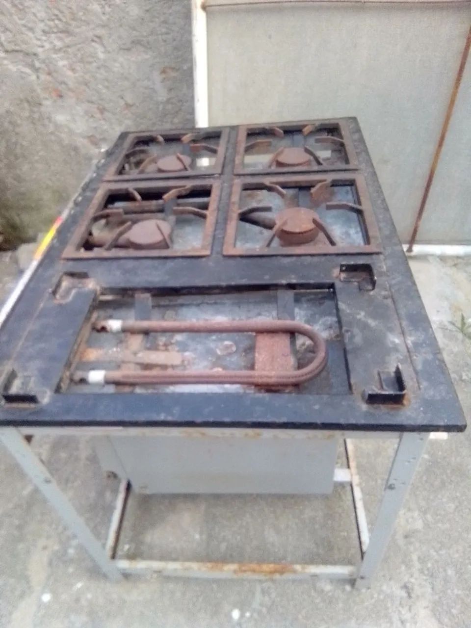 Fogão industrial 4 bocas com Chapa e forno  - Foto 5