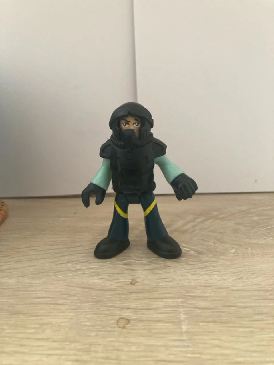 bonequinho imaginext . Com acessório . - Foto 2