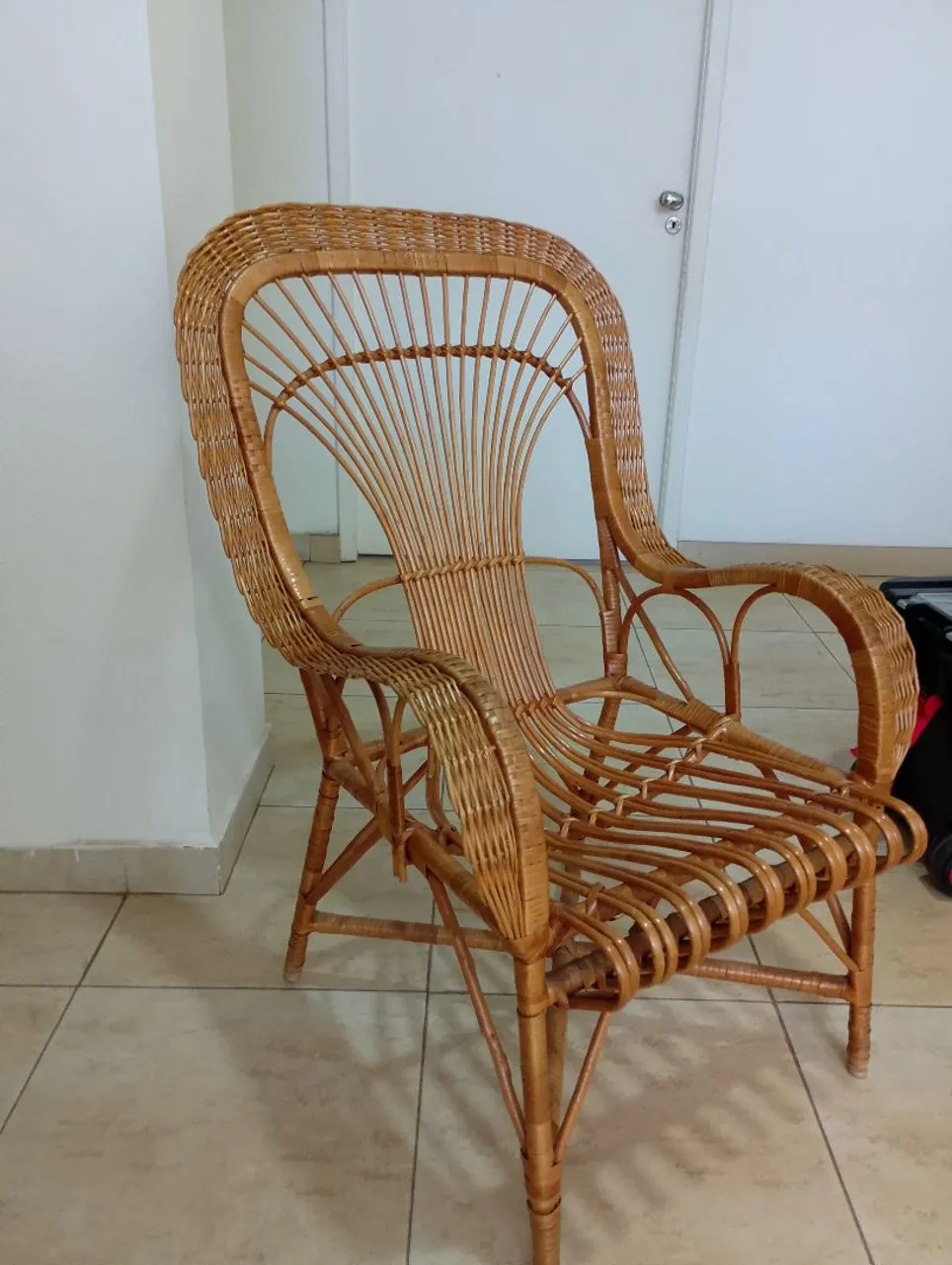 Cadeira de vime para decoração