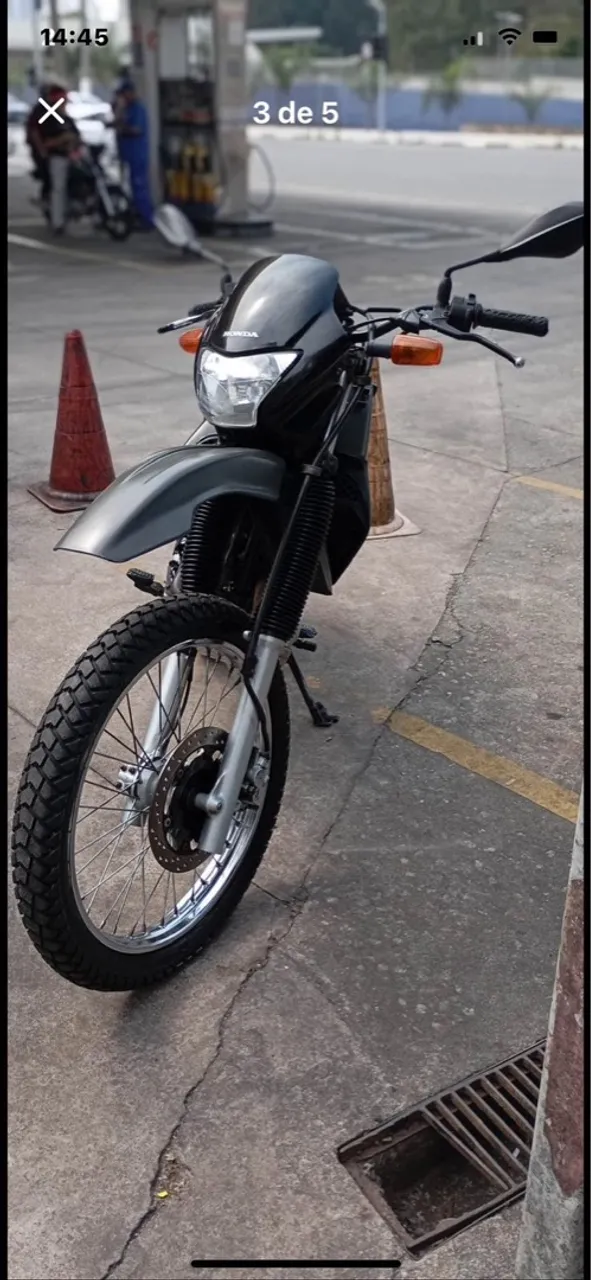 Moto Sahara 1997