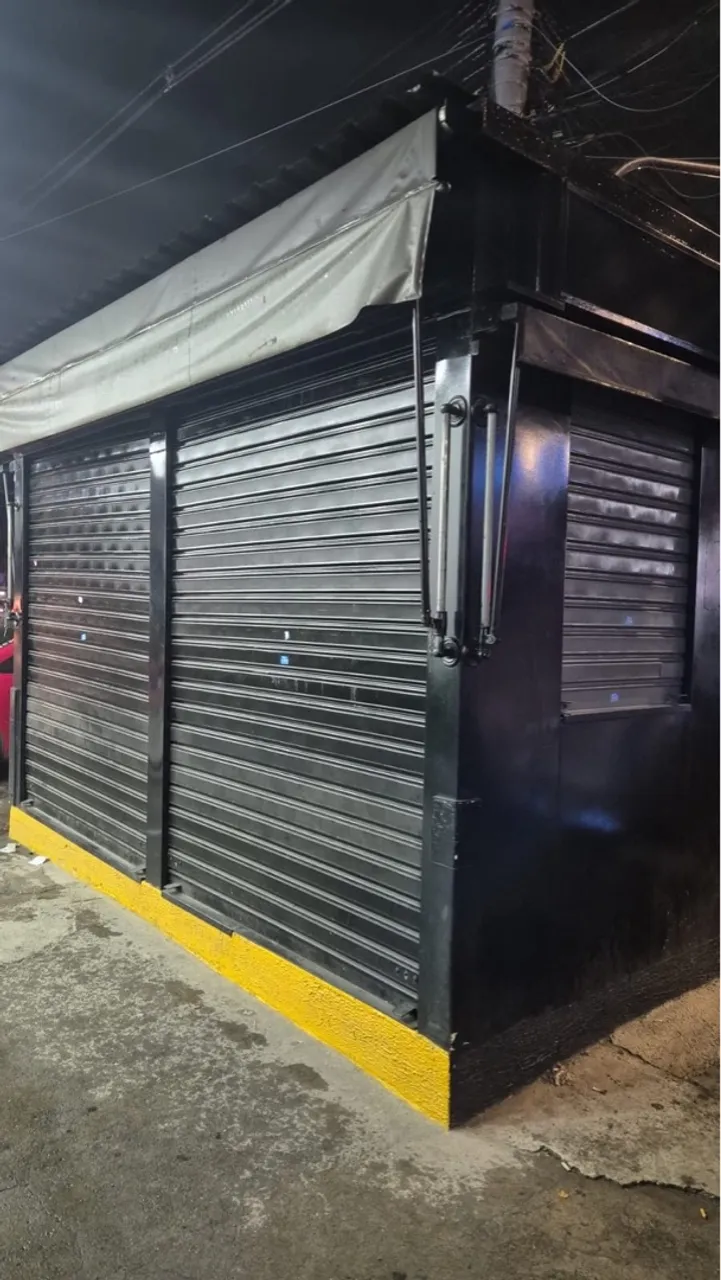 Vende-se Banca semi-nova zona sul SP(SOMENTE A BANCA)