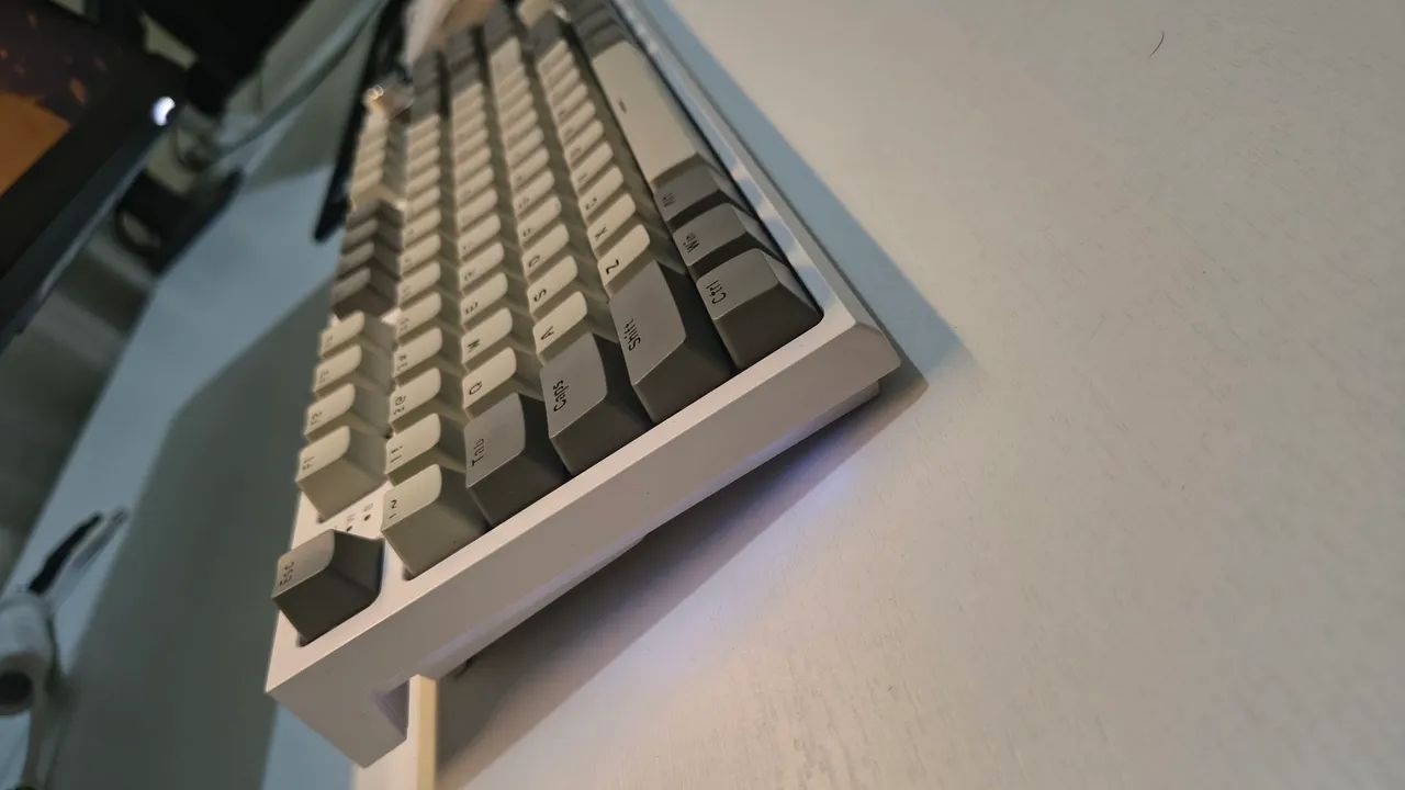 Teclado Mecânico Attack Shark K86, Tela Tft, Rgb, Bluetooth/ switch Gateron amarelo e red - Foto 2