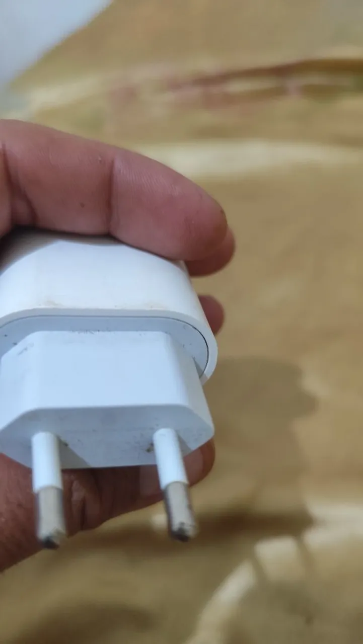 Carregador iPhone Apple 20w turbo