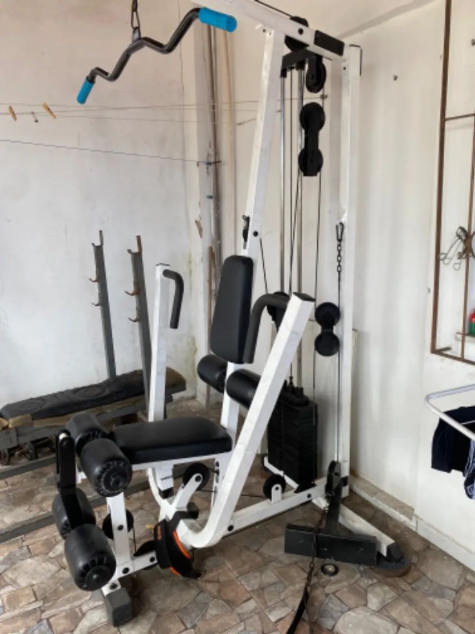 Aparelho de academia / cadeira extensora ,puxador