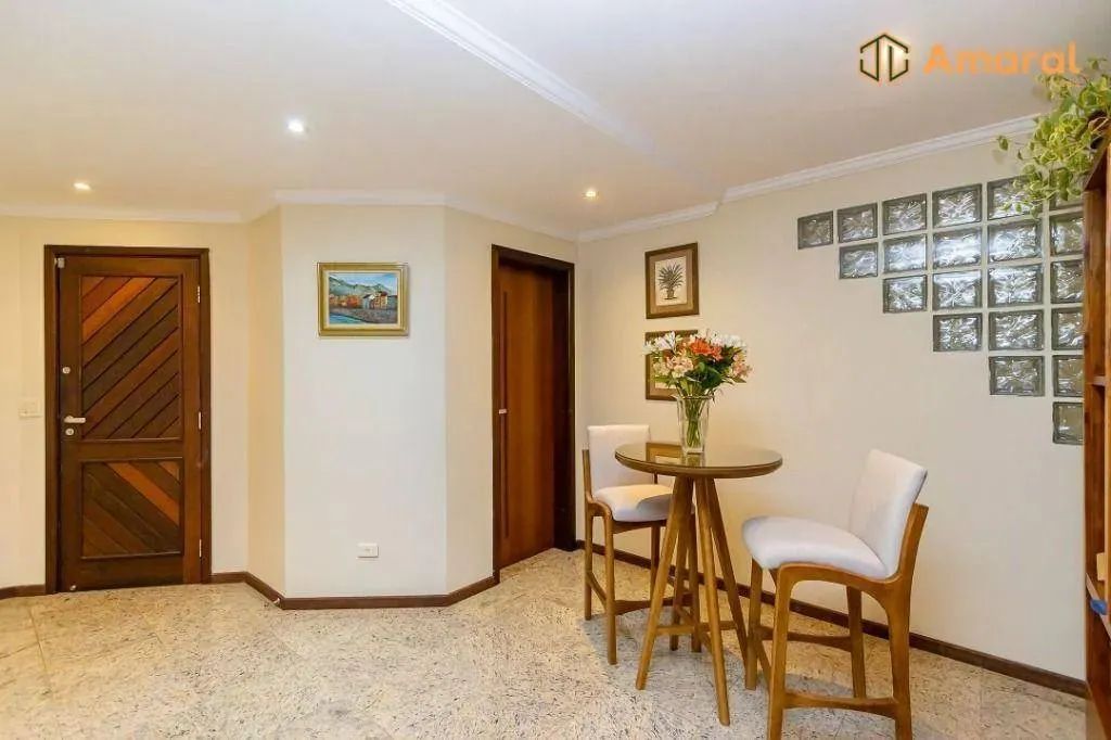 Sobrado com 3 dormitórios à venda, 330 m² por R$ 1.495.000,00 - Agua Verde - Curitiba/PR - Foto 4
