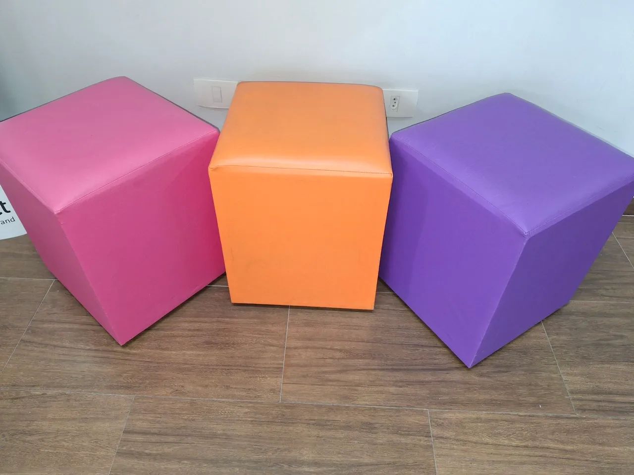 Conjunto de 5 Puffs Coloridos - Foto 3