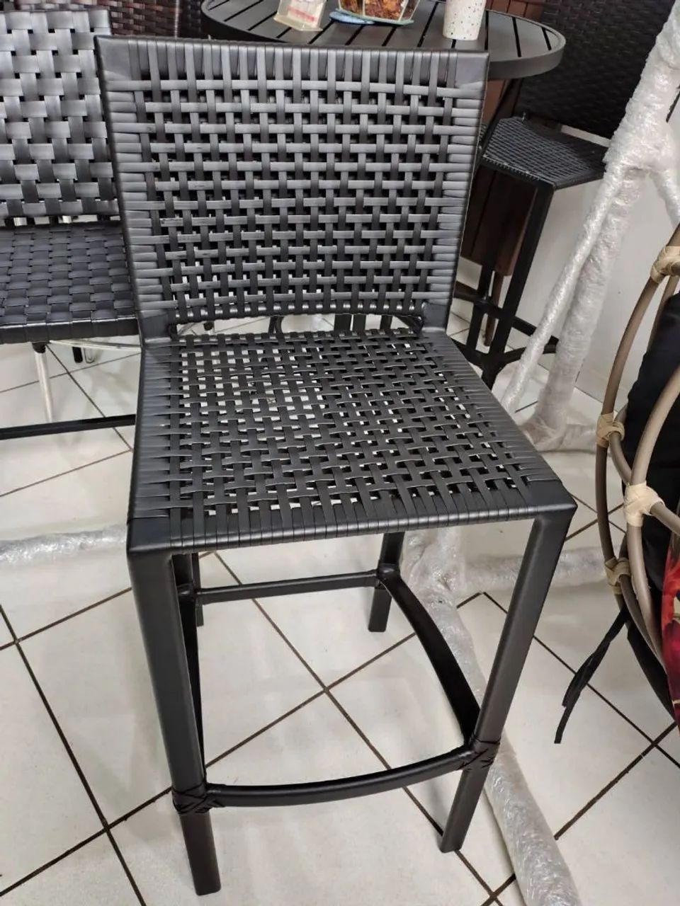 Banquetas em alumínio e fibra sintética  - Foto 5