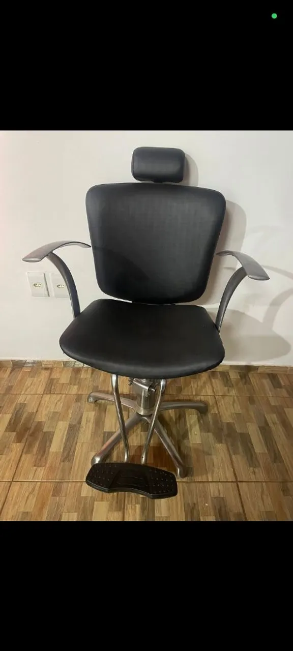 Cadeira de Cabeleireiro Confortável e Moderna