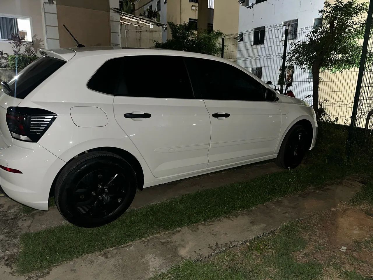 Vendo ou troco por carro mais novo