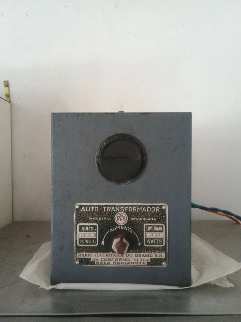 Auto-Transformador REB 110/220V 3000W