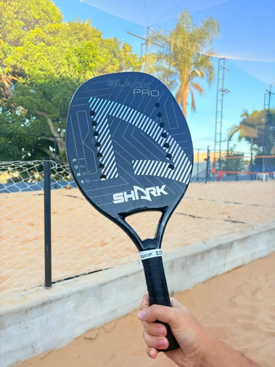 Raquete de Beach Tennis Shark Black Pro