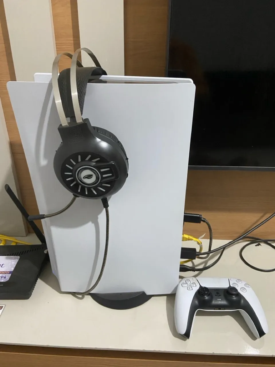 PlayStation 5 (PS5) - Console Semi-Novo com Acessórios