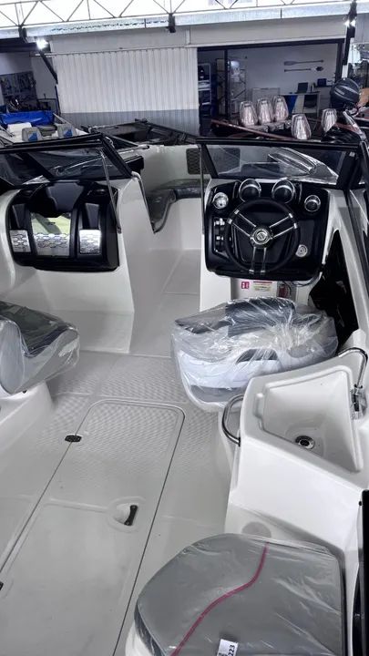 48X NO BOLETO Lancha Focker 21 Pés com motor YAMAHA 115 FINANCIADO - Foto 8