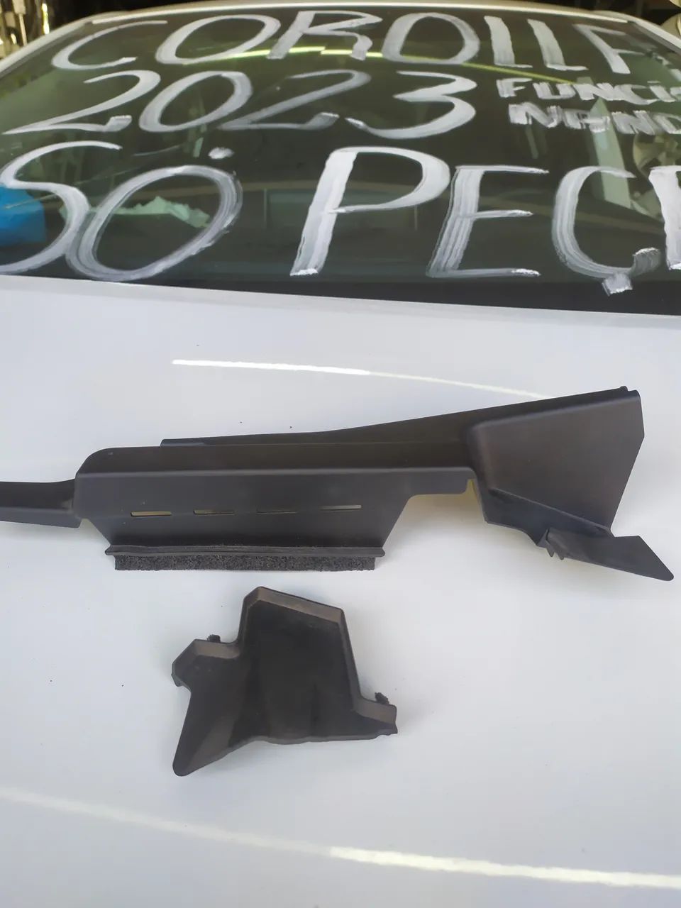 Moldura Acabamento Paralama Direito Corolla 215382502250 - Foto 3