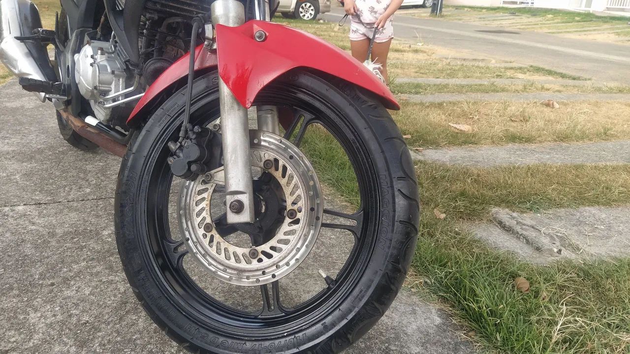 CB 300 - Foto 2