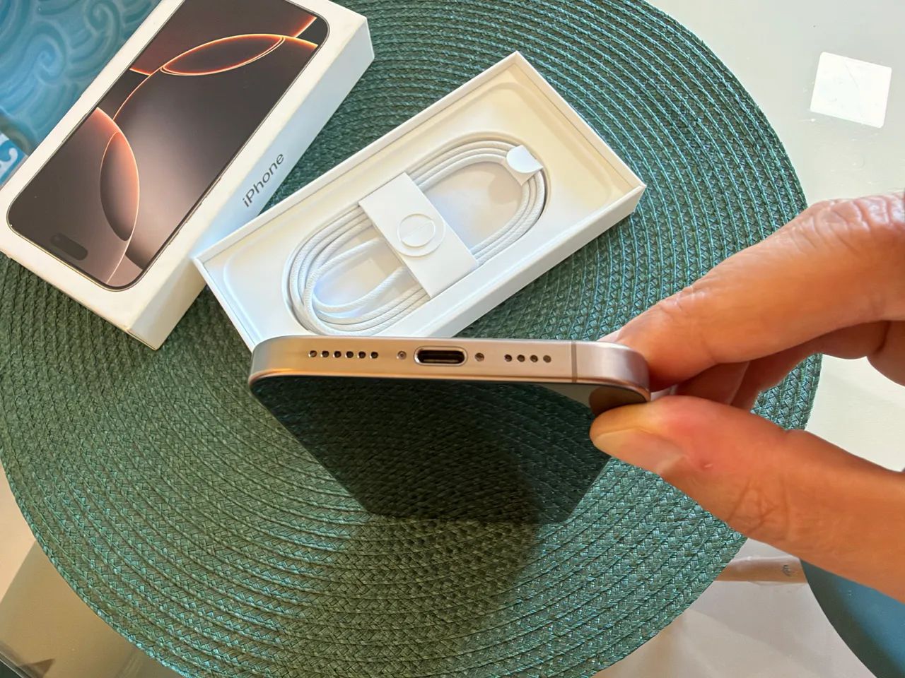 iPhone 16 Pro Max 256gb Desert Titanium - Foto 4