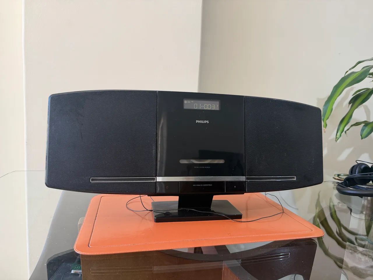 Micro System Philips MCM233 - CD, USB e Rádio FM - Foto 2