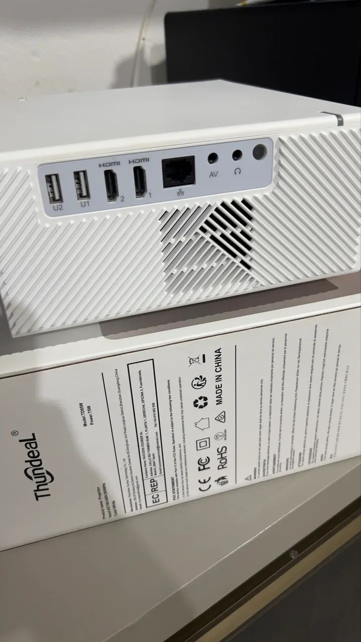 projetor thundeal 95w até 4k