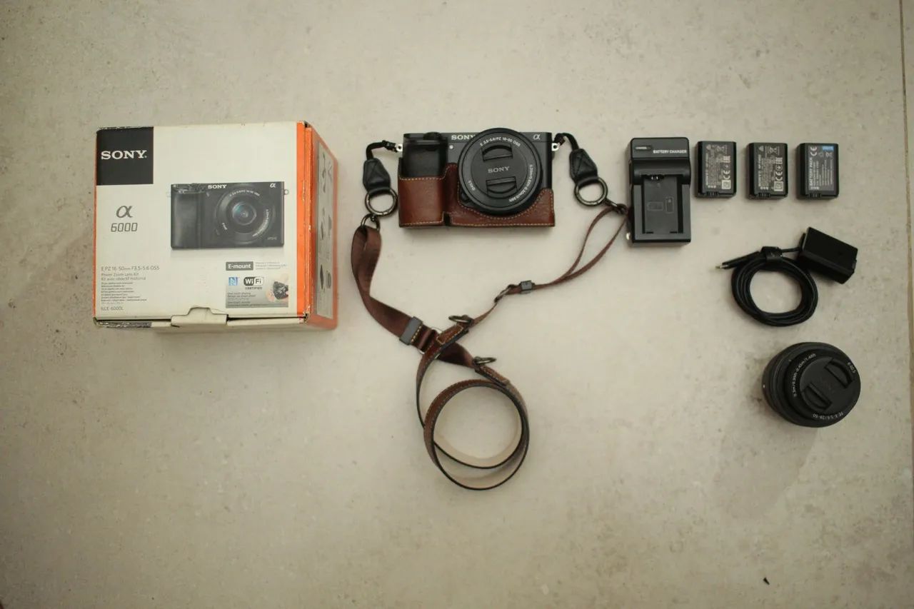 Camera Sony A6000 kit Completo