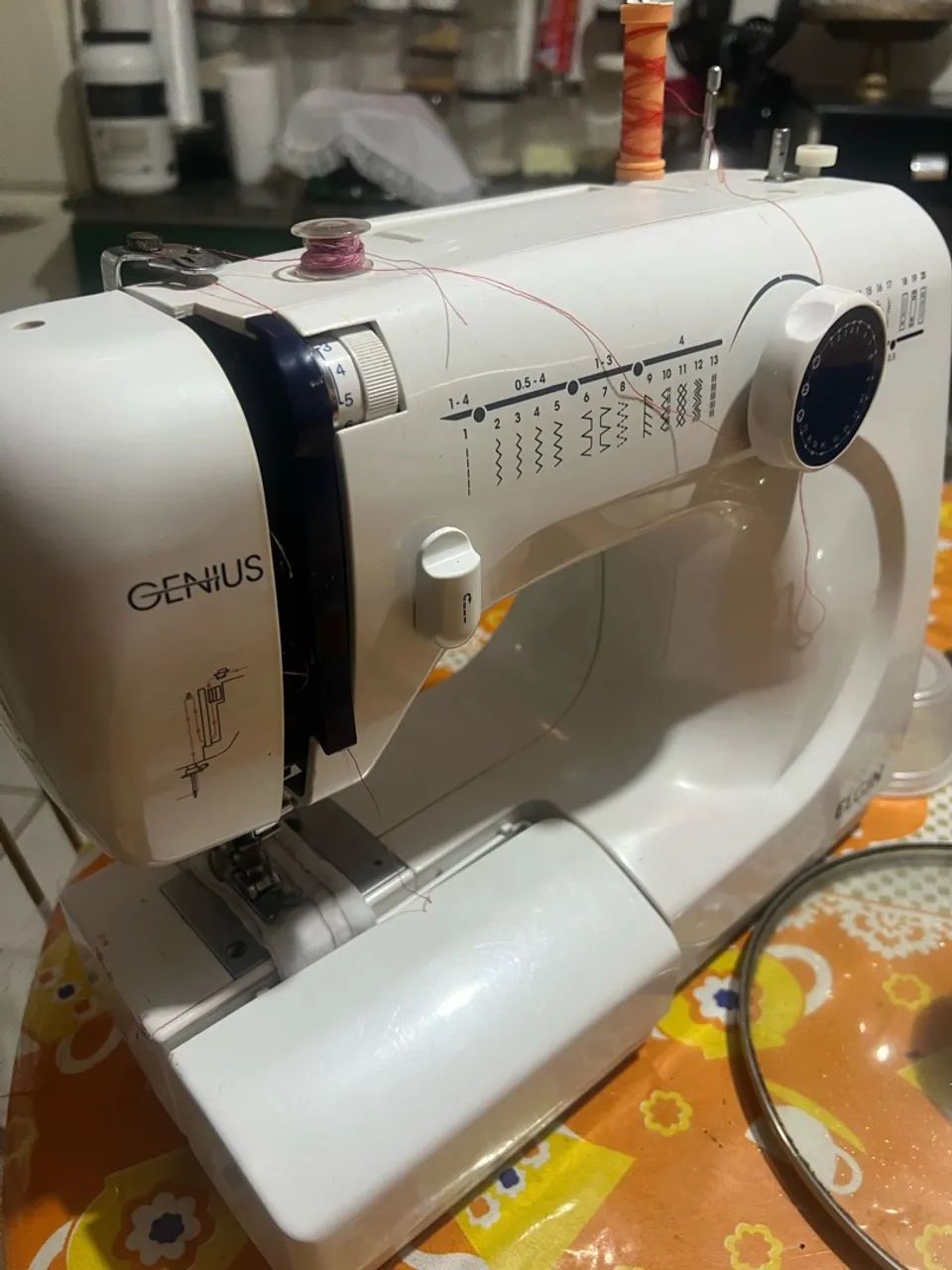Máquina de costura - Foto 2