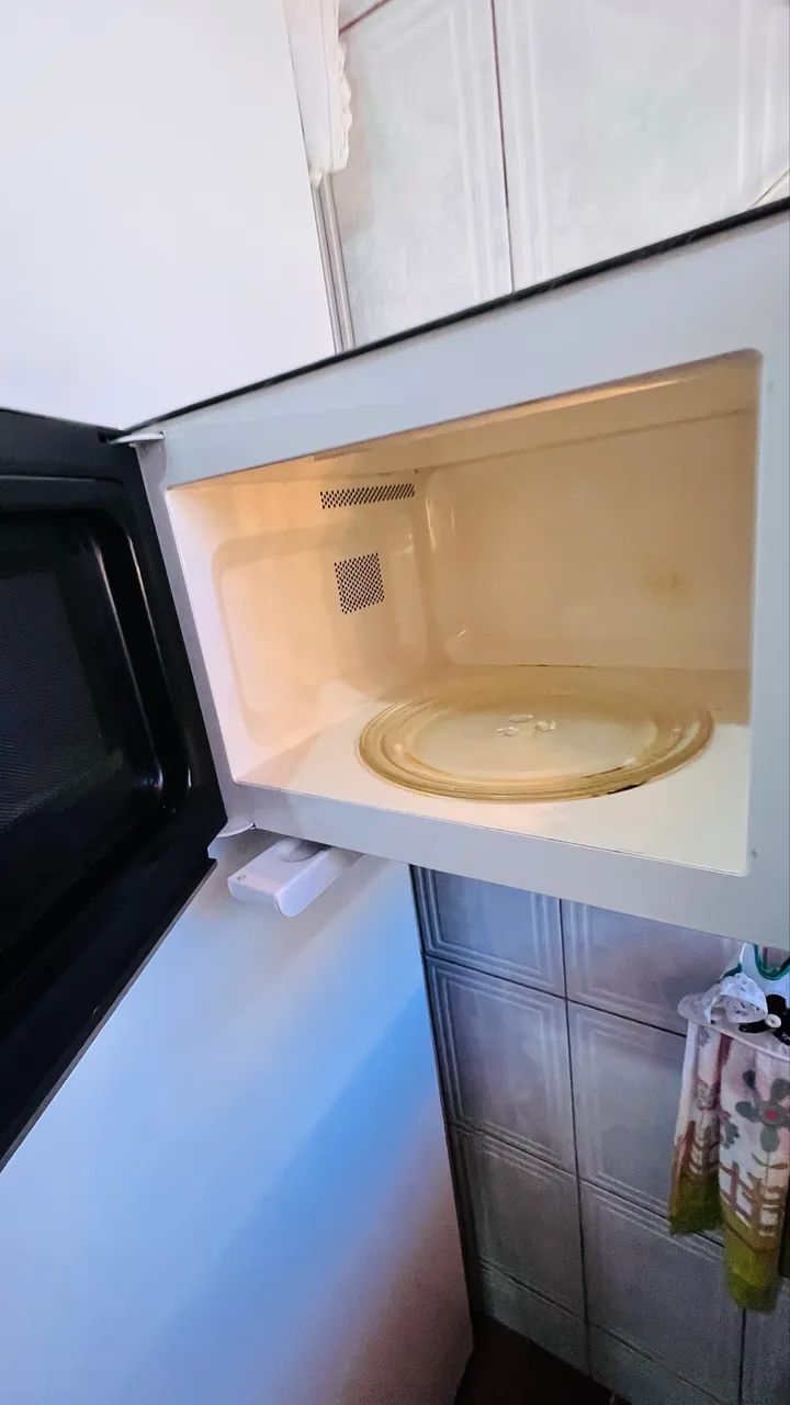 Microondas Panasonic Piccolo - gabinete cinza - Foto 4