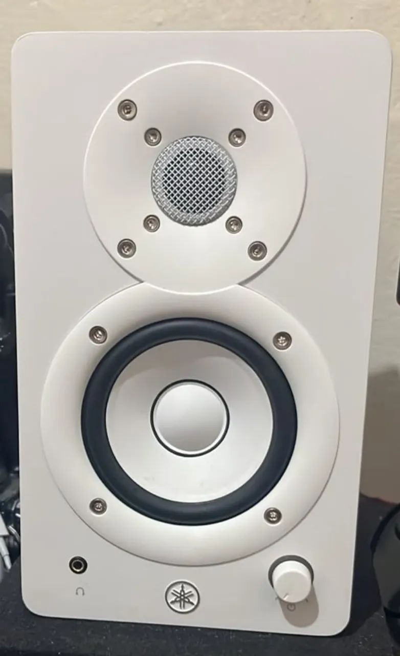 Monitores Yamaha HS3 (PAR) - Foto 2