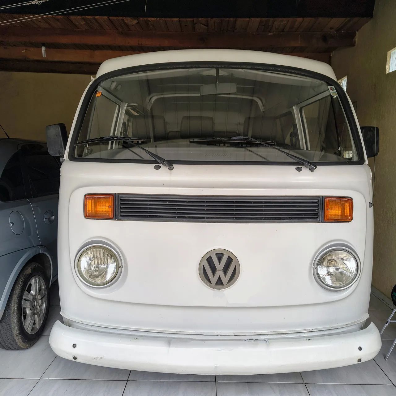 Volkswagen Kombi Standard/ Luxo/ Serie Prata 2005