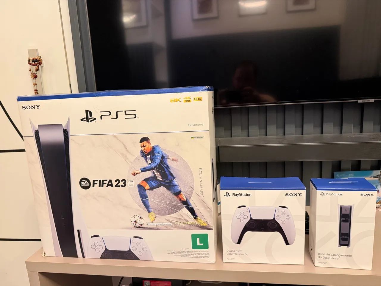 PS5 com 2 controles  - Foto 2