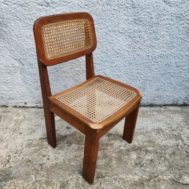 Cadeira Assento de Palha Antiga Usada