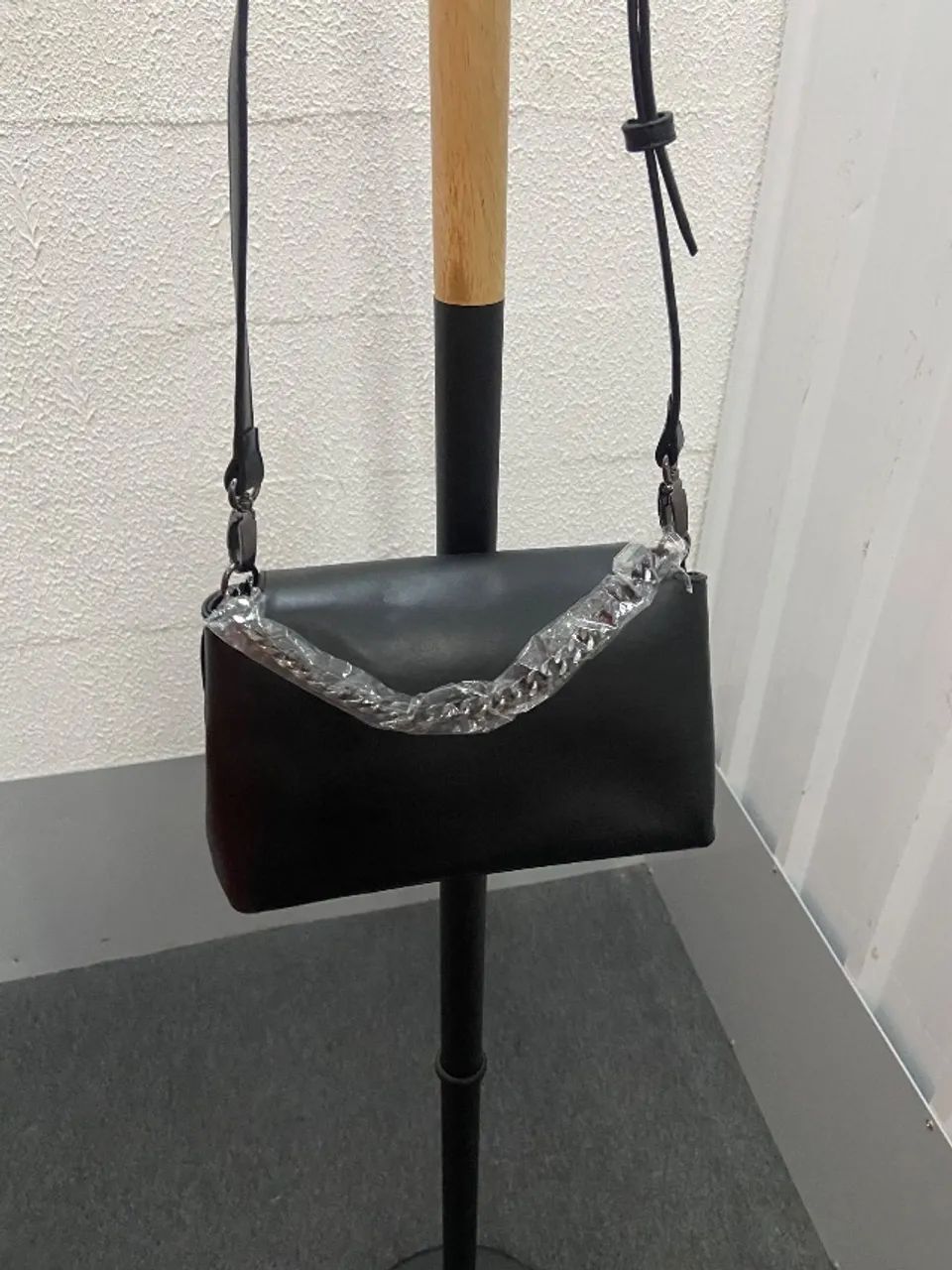 LINDA BOLSA DA AREZZO NOVA COM ETIQUETA  - Foto 4