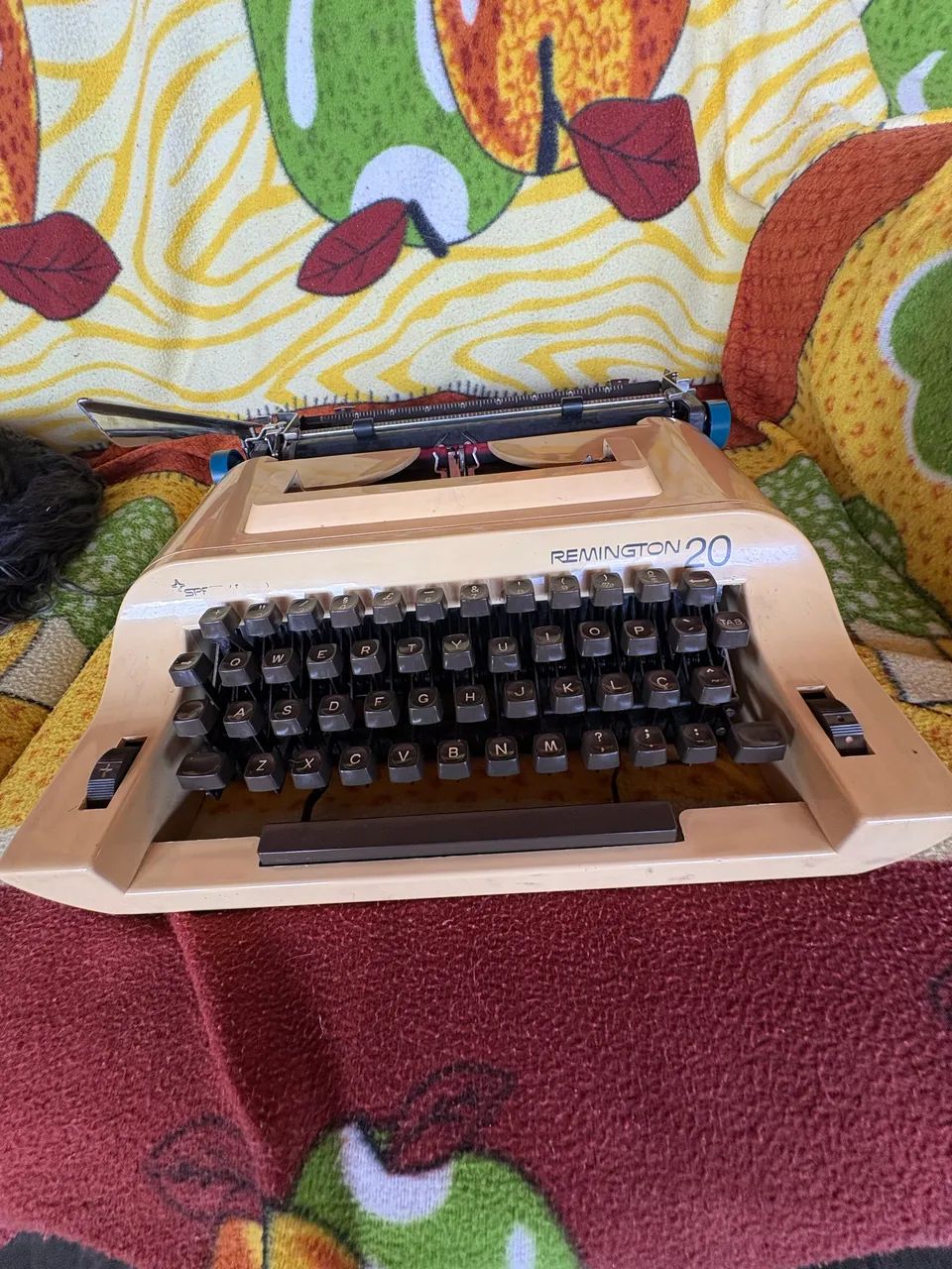 Maquina de escrever  - Foto 4