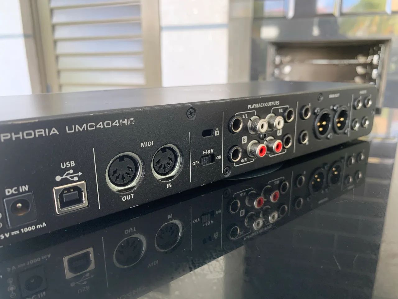 Interface de áudio Behringer U-Phoria UMC404Hd - Foto 4
