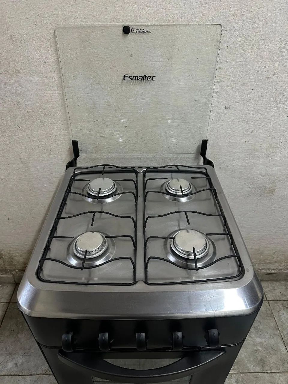 VENDO FOGÃO DE 4 BOCAS  - Foto 2