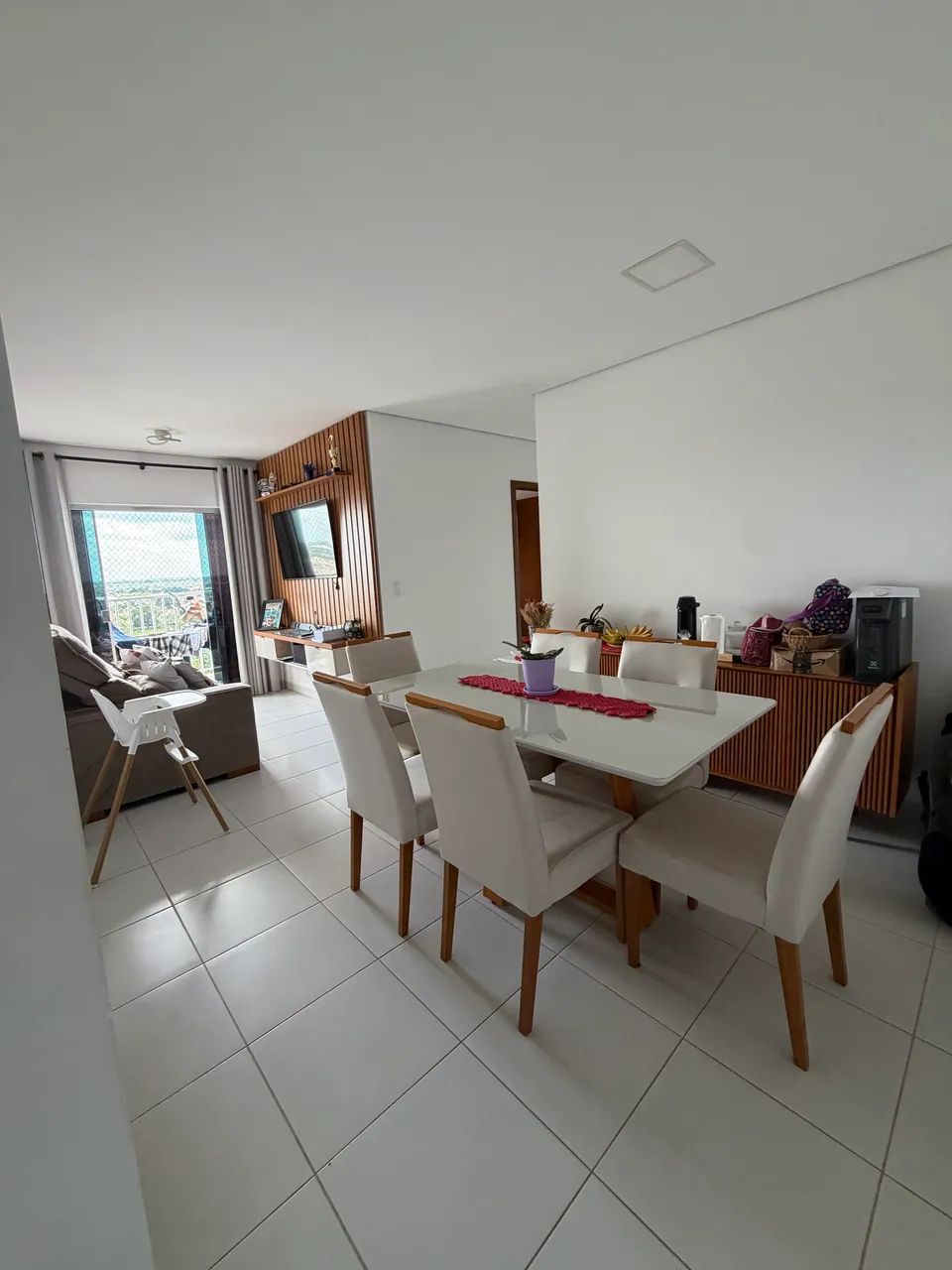 Aluga-se Apartamento Mobiliado - Condomínio La Reserve