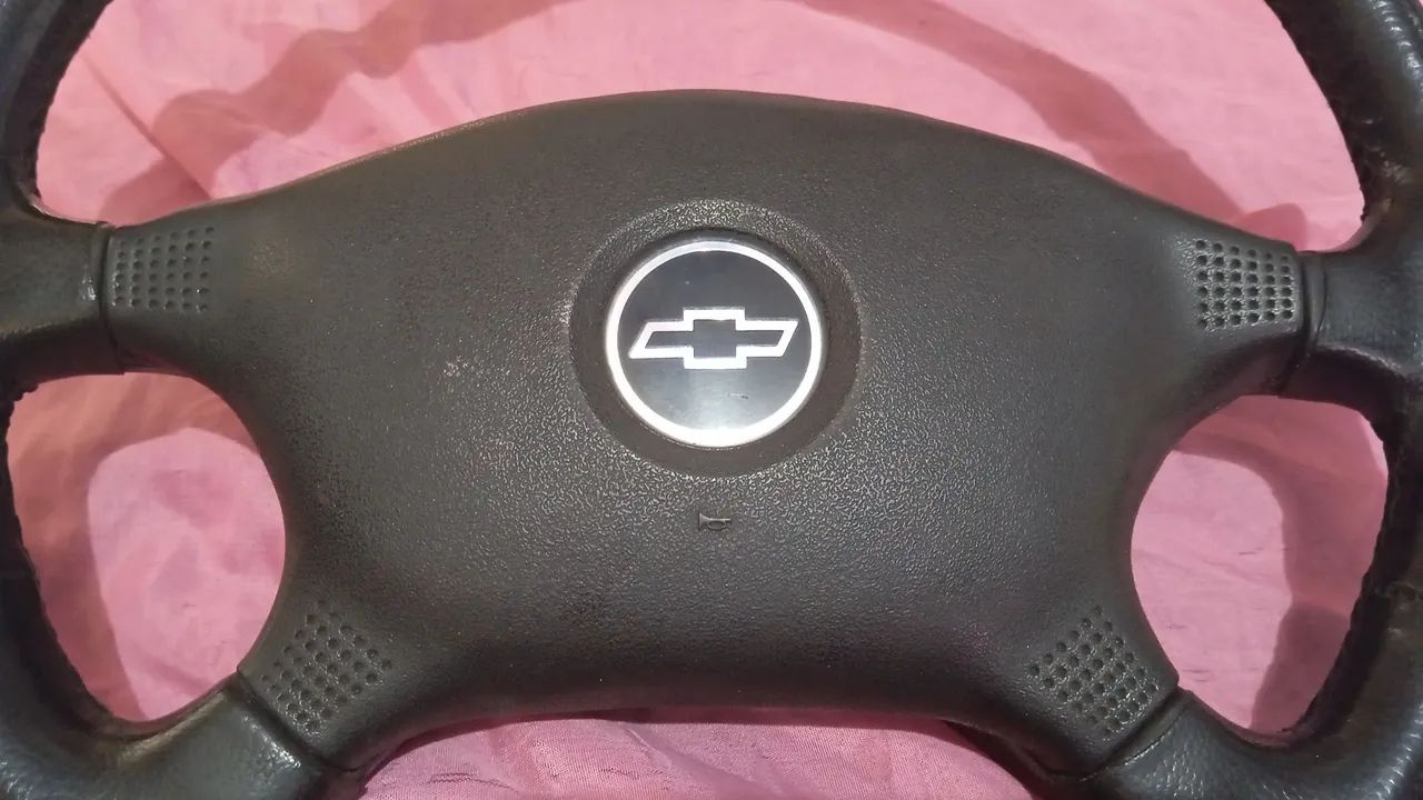 Volante do Omega 94  em perfeito estado  - Foto 3