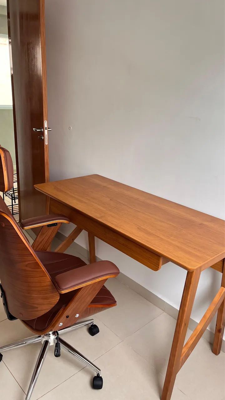 Mesa de escritório 445600947986780161